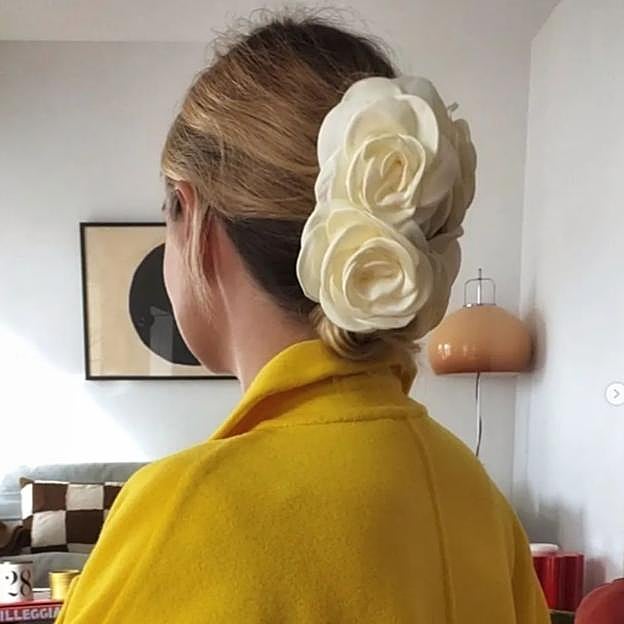 Flor para el pelo de Sabina Sommer