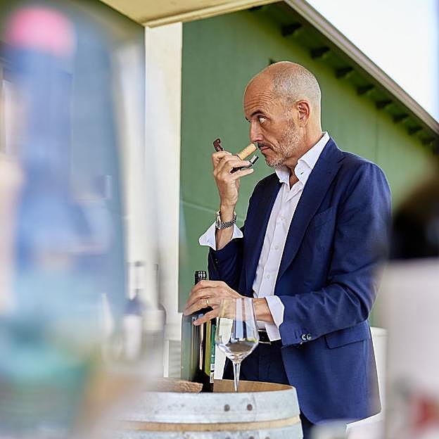 Íñigo López de la Osa, en sus bodegas.