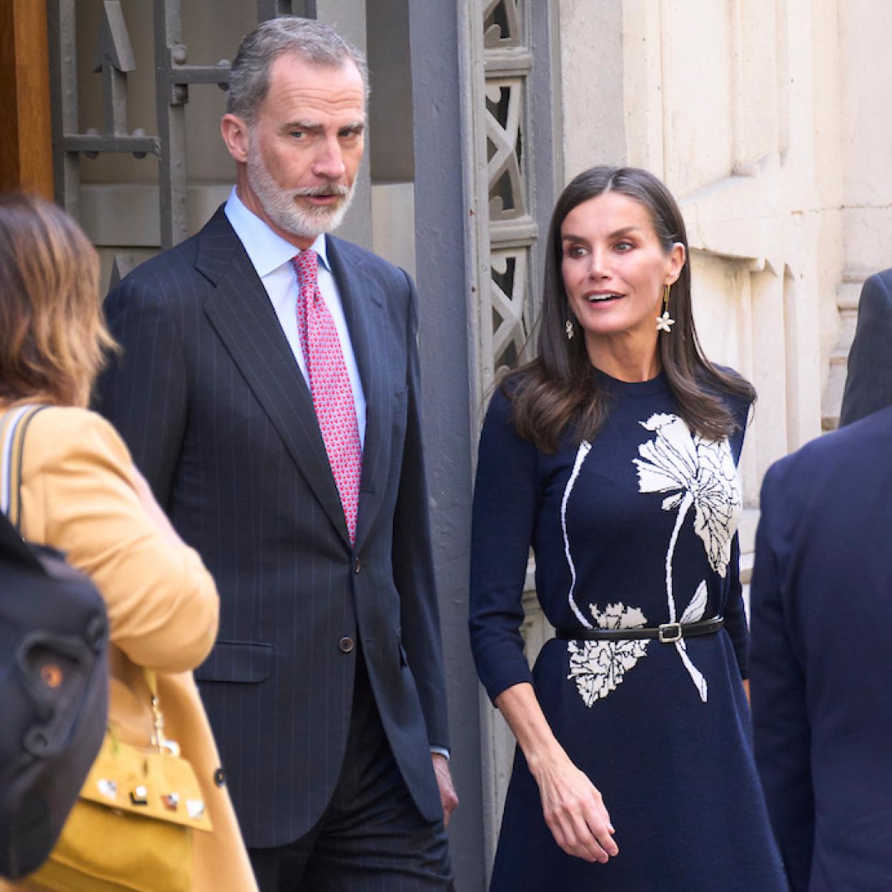 Los reyes Felipe y Letizia suelen protagonizar alguna salida sopresa, muchas veces para disfrutar de una sesión de cine. 