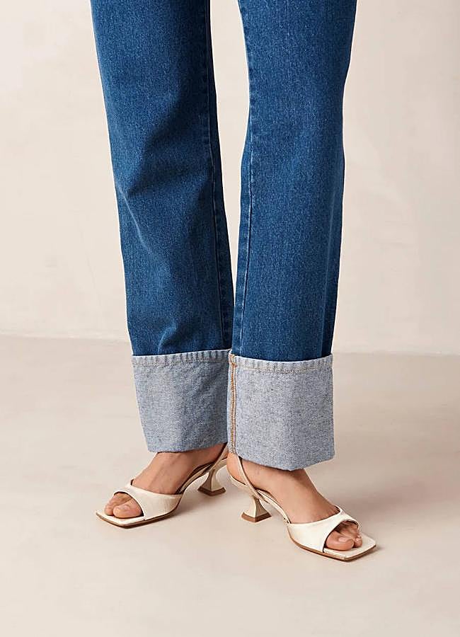 Imagen - Sandalias de tacón bajo en tejido de satén