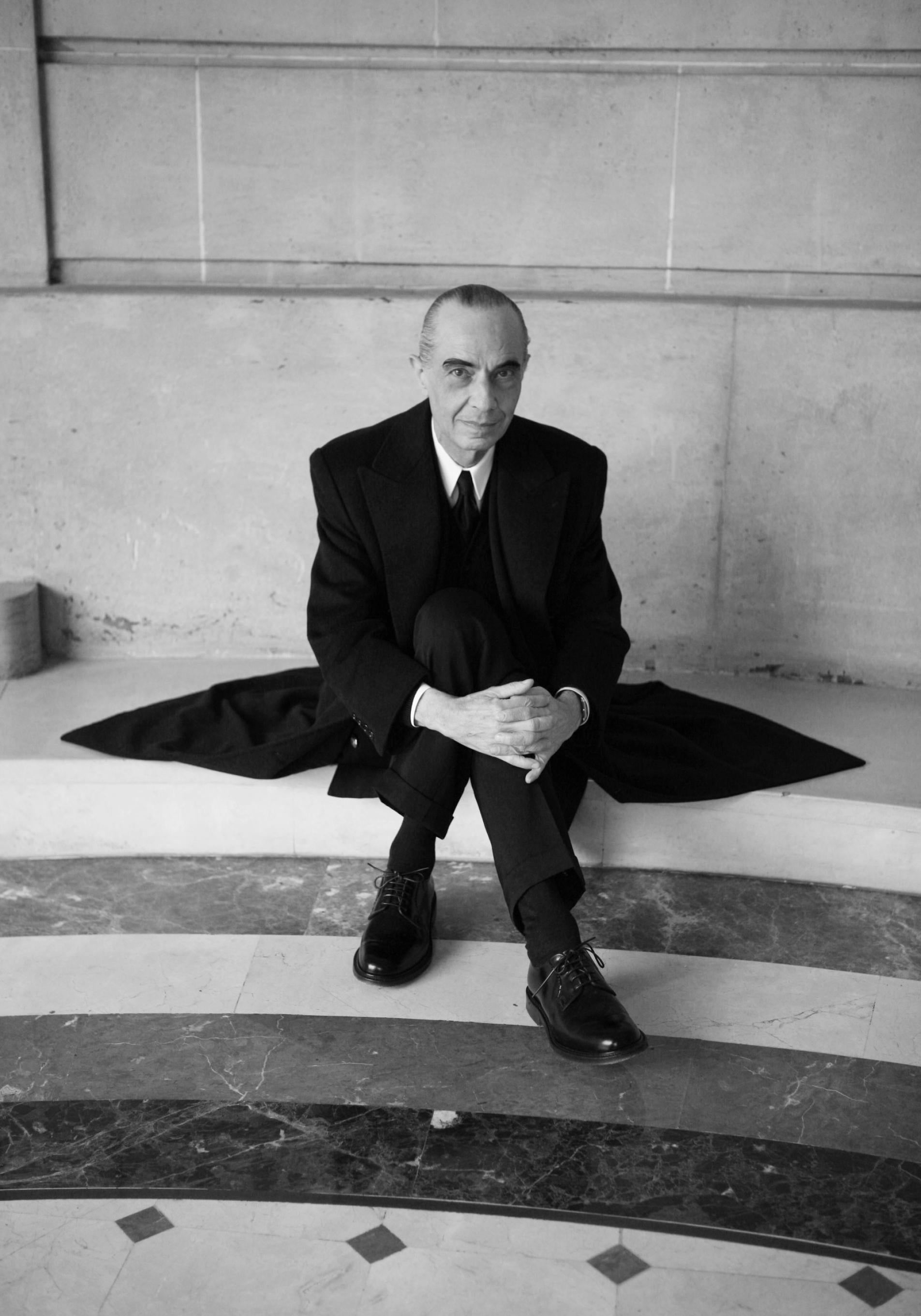 El perfumista Serge Lutens posa en París.