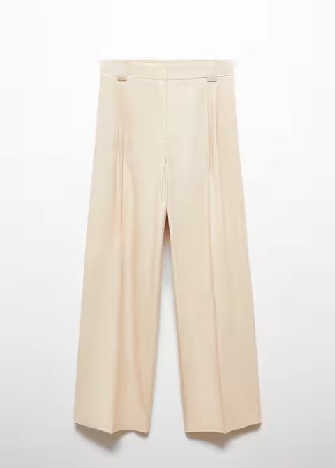 Imagen - Pantalón beige de Mango (39,95 euros)
