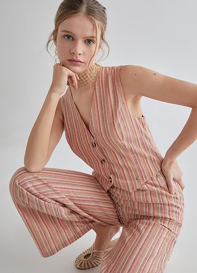 Imagen - Chaleco de rayas de Green Coast, 25,99 euros.