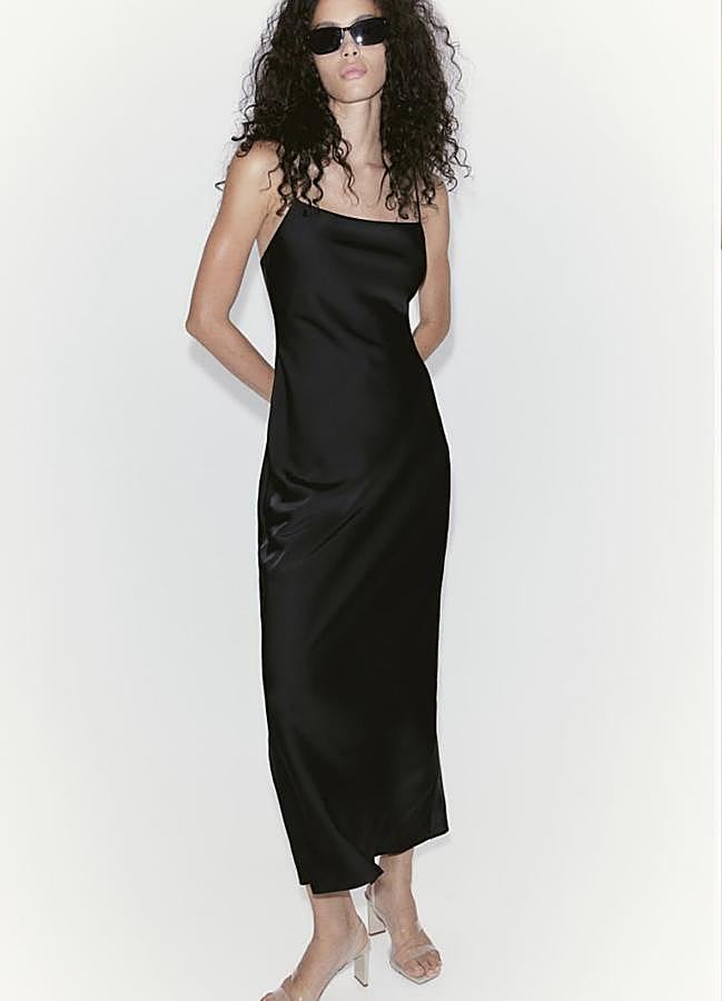 Imagen - Vestido lencero negro de H&M, 29.99 euros.