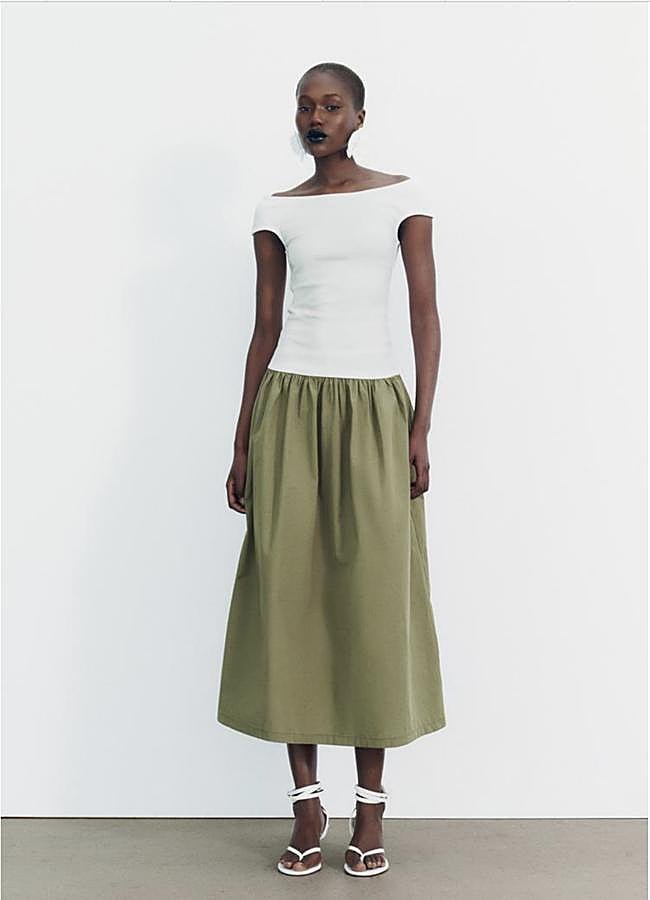 Imagen - Vestido con falda fruncida de Zara, 25.95 euros.