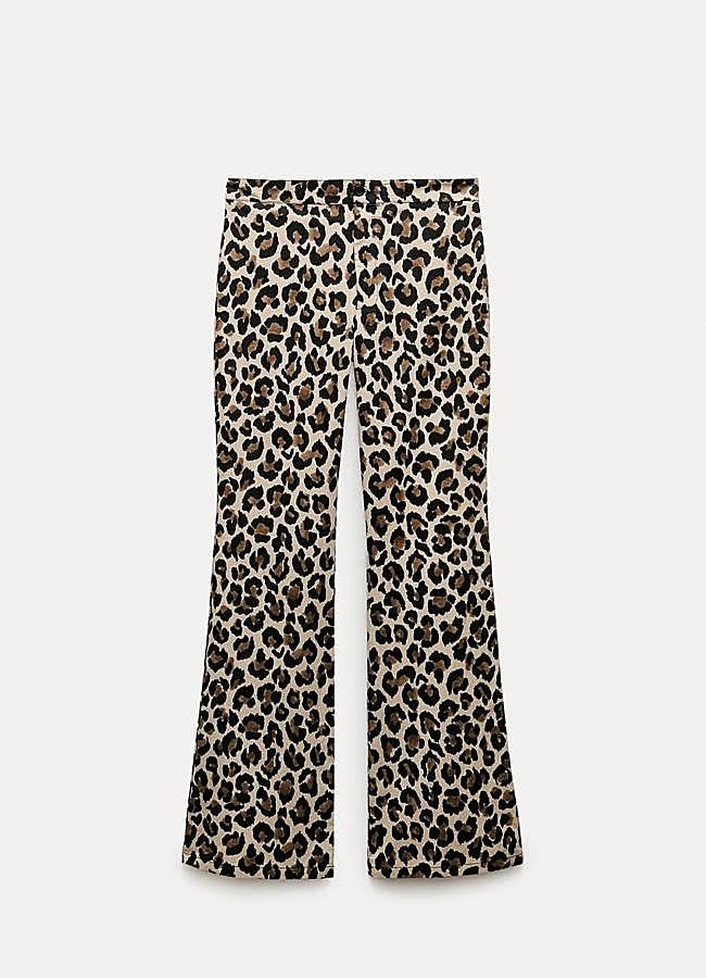 Imagen - Pantalones flare de Zara, 29,95 euros.