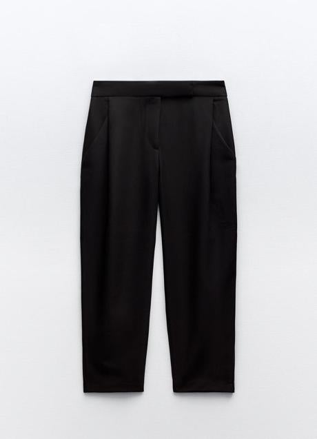 Imagen - Pantalones negros de Zara (29,99 euros)