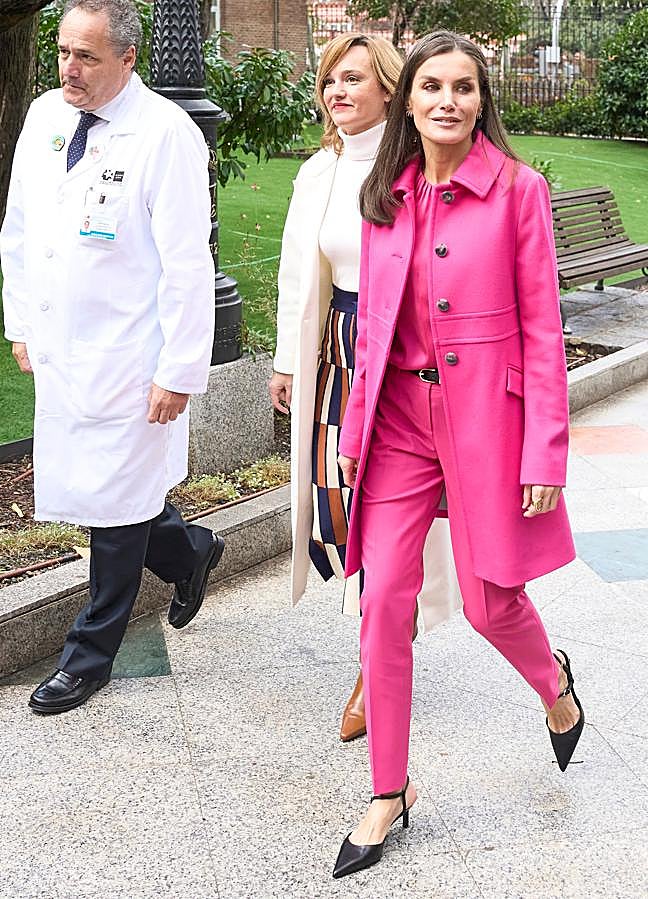 Imagen - La reina Letizia con un look rosa en 2022. / LIMITED PICTURES