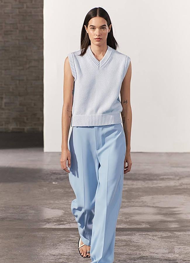 Imagen - Chaleco de punto color azul bebé