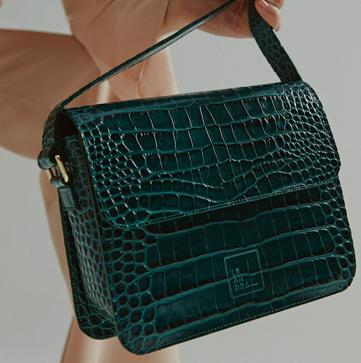 Imagen secundaria 1 - Xisca Perelló va a ver a Nadal con la blusa de Zara perfecta