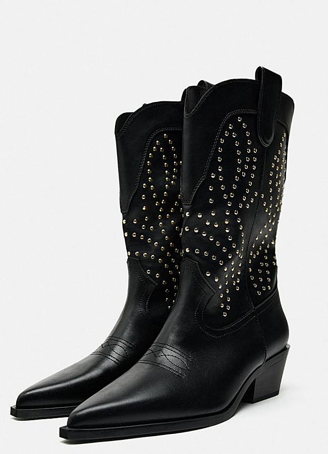 Imagen - Botas cowboy adornadas con tachas metálicas