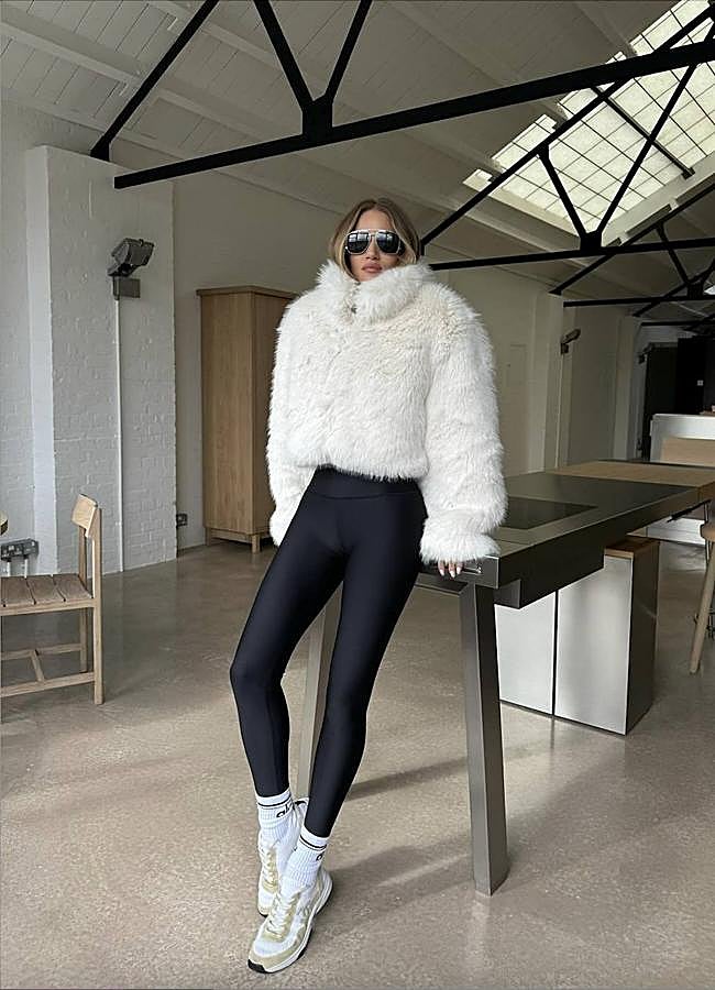 Imagen - El look low luxury de Rosie Huntington-Whiteley. Foto: Instagram.