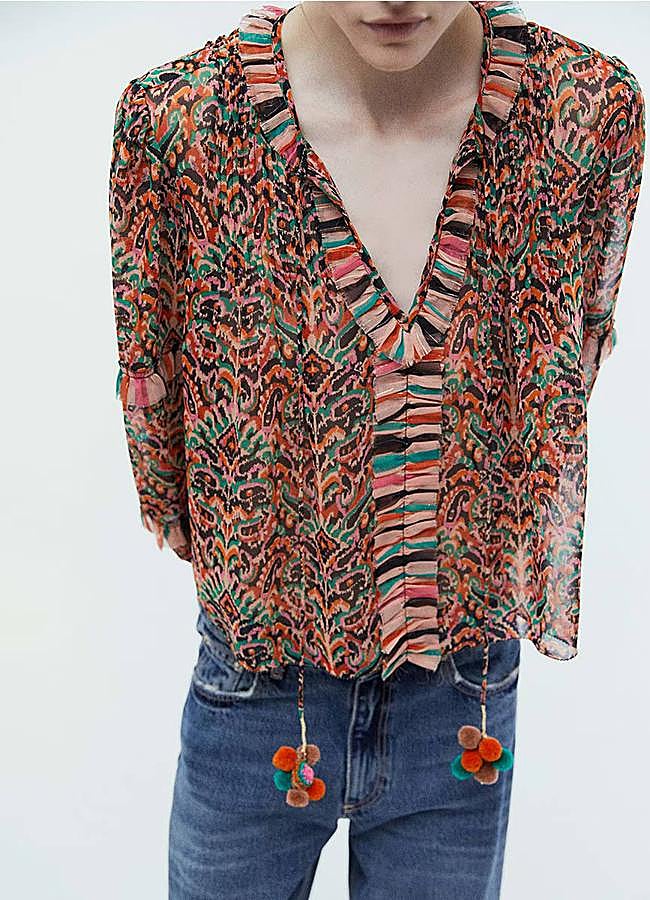 Imagen - Camisa de colores adornada con pompones