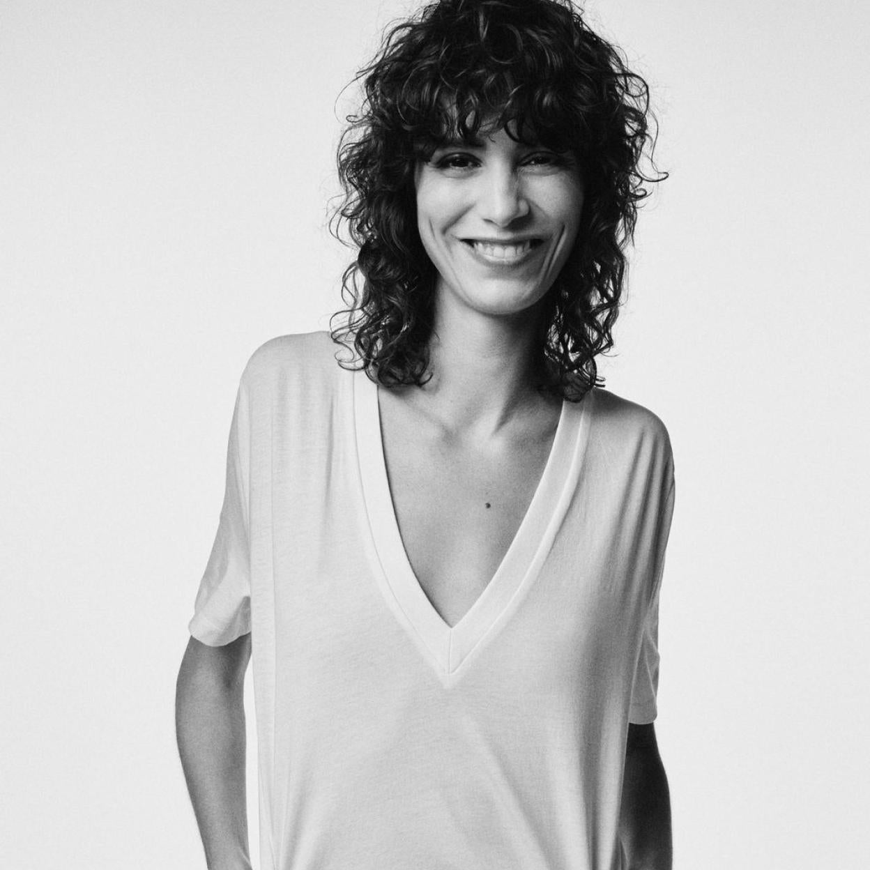 Zara sabe cuál es el corte de pelo que se harán las mujeres con pelo rizado en primavera