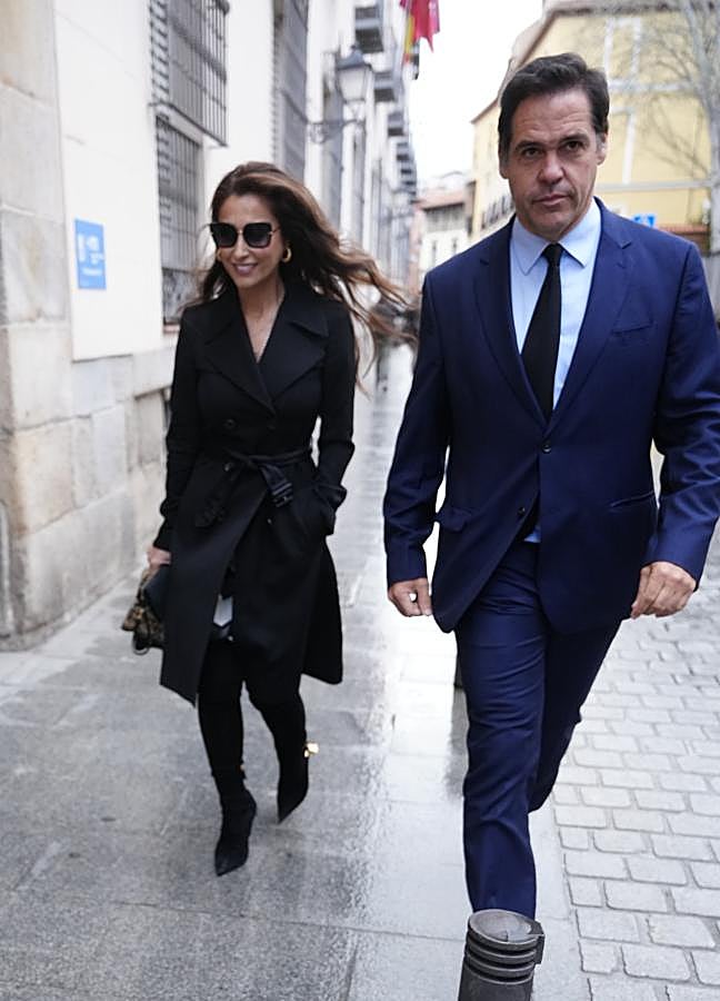 Imagen - Paloma Cuevas con Alfonso de Borbón. / LIMITED PICTURES