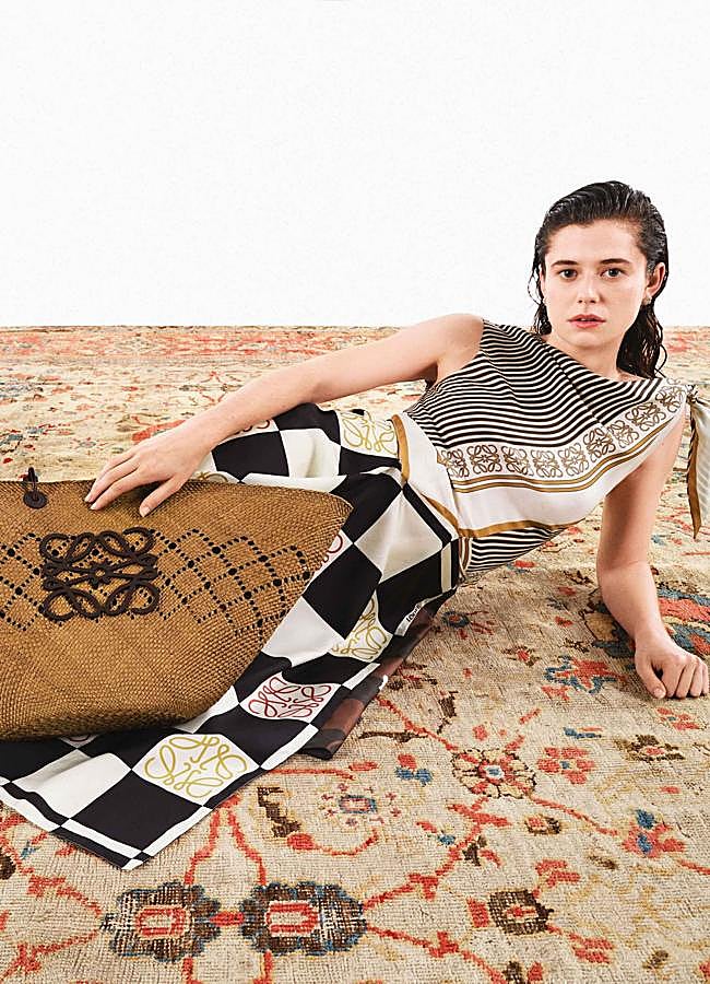 Imagen - Nueva colección de Loewe y Paula's Ibiza. Cortesía de Loewe.