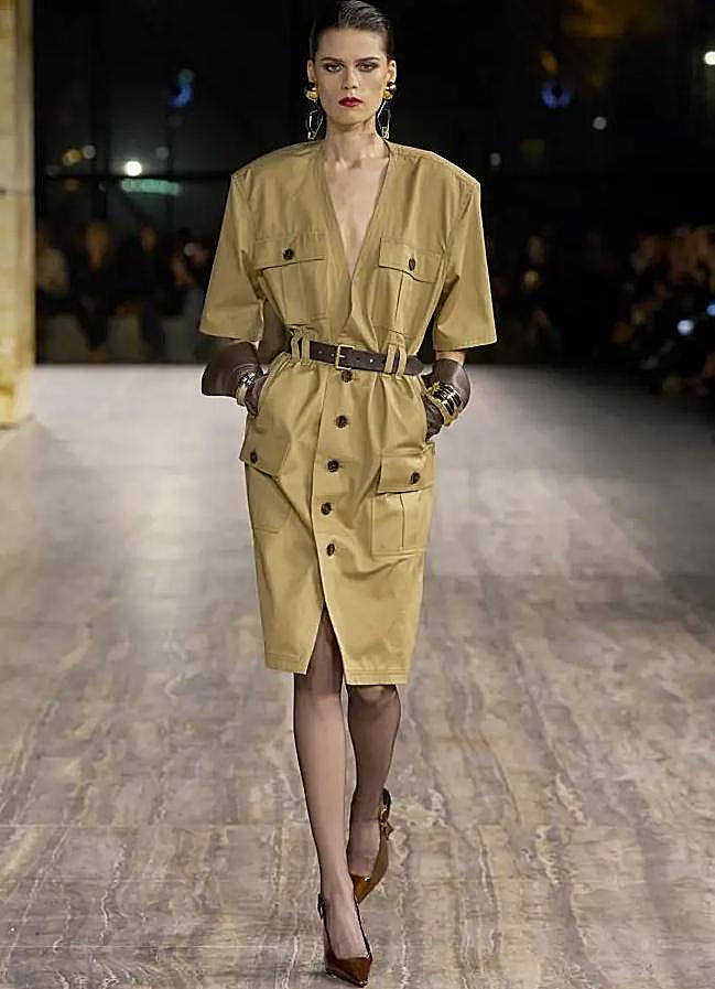 Imagen - Vestido camisero de Saint Laurent. Foto: Launchemtrics Spotlight.