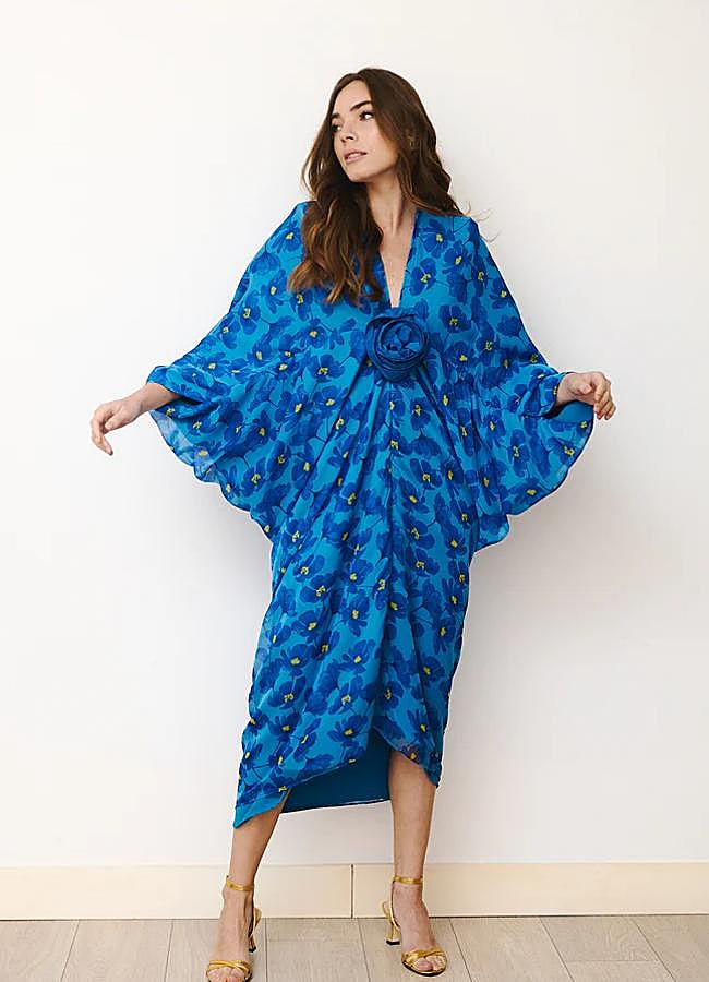 Imagen - Vestido Allegra en color azul de Reguillo. Foto: Reguillo.