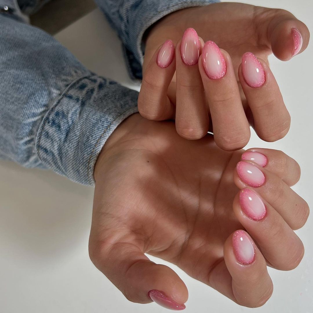 Manicura francesa en tonos pastel