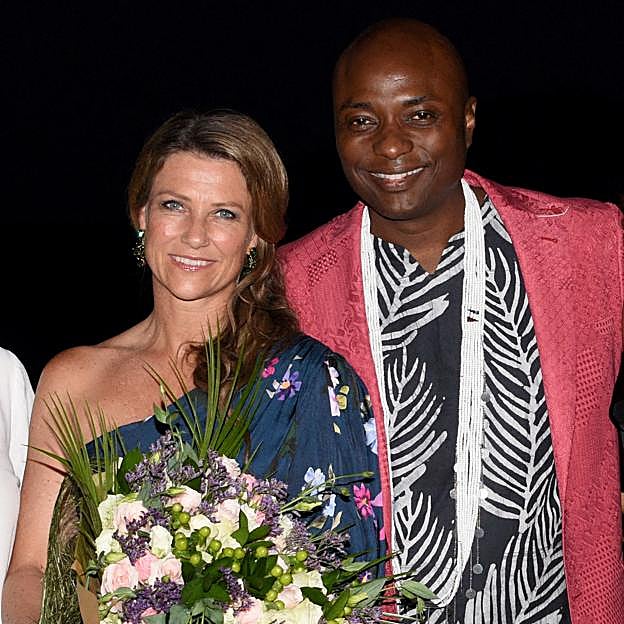 Las 'mentiras' que amargan a Marta Luisa de Noruega antes de su boda con el chamán: por que está en guerra con su suegra y con la prensa