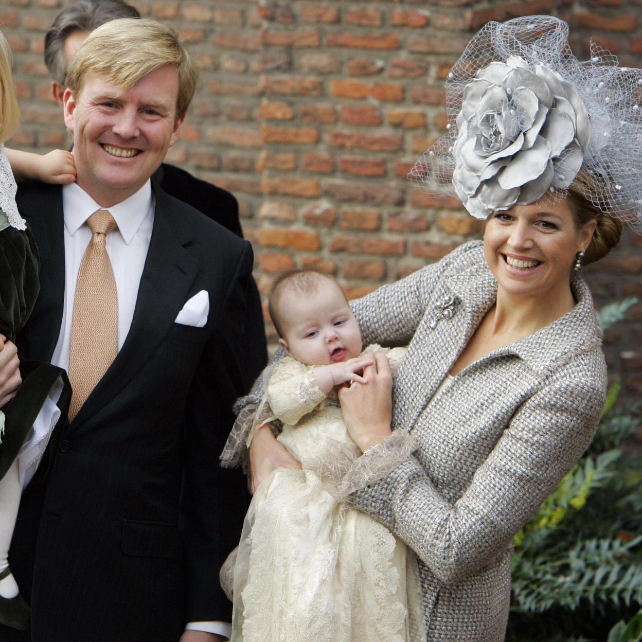 Guillermo y Máxima de Holanda junto a dos de sus hijas.