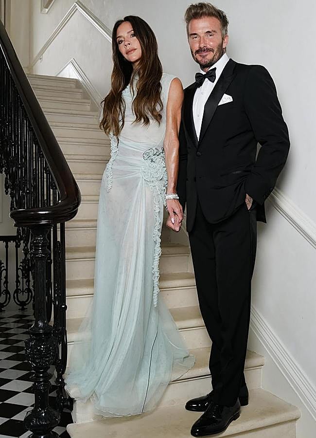 Imagen - David y Victoria Beckham en la celebración del 50 cumpleaños de la diseñadora. Foto: @victoriabeckham