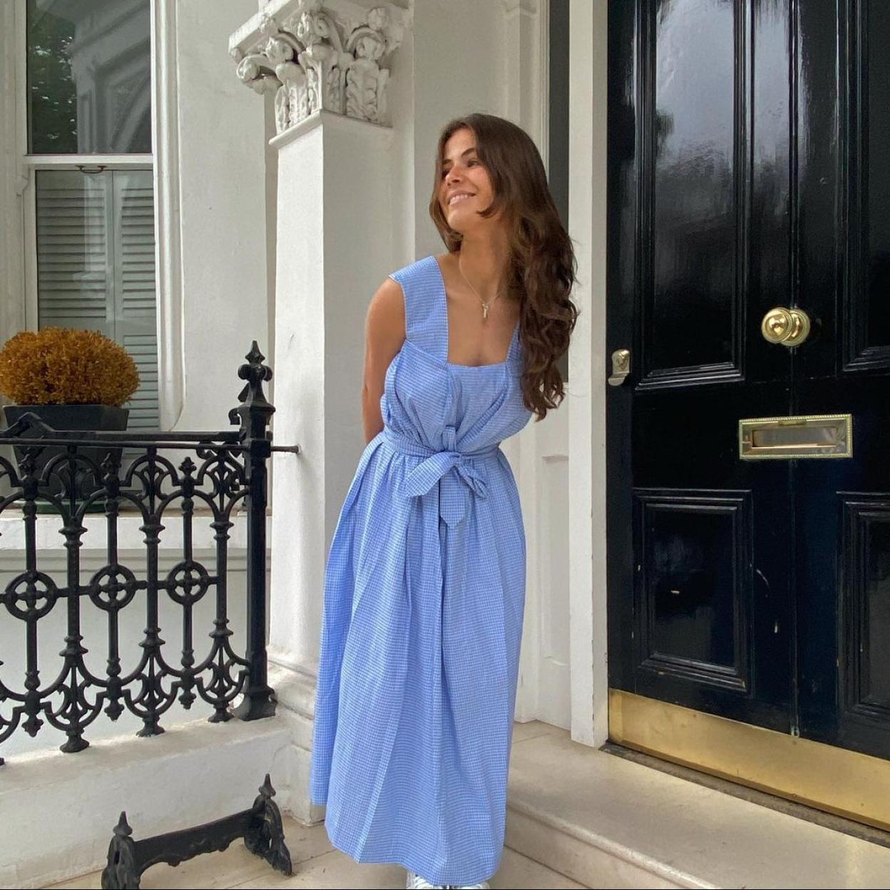 Esta firma made in Spain vende el mono de lino más cómodo de la temporada