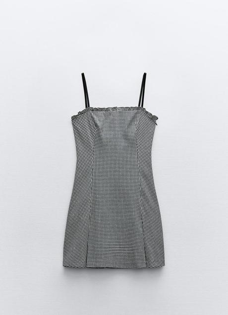 Imagen - Vestido con estampado de cuadros de Zara (29,99 euros)