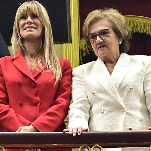 Begoña Gómez, con la madre de Pedro Sánchez. 