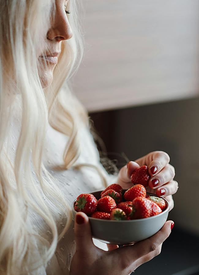 Imagen - Las fresas son una de las frutas con más vitamina C. / Foto de Anete Lusina en Pexels. 