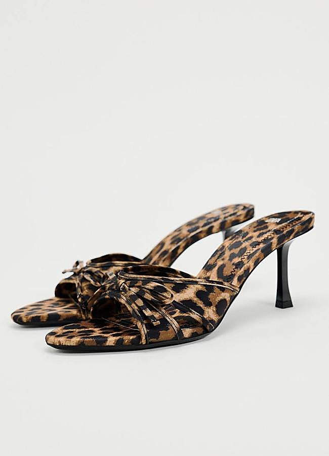 Imagen - Sandalias de tacón destalonadas con lazo en animal print