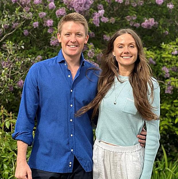 Hugh Grosvenor, Duque de Westminster y su prometida Olivia Henson. 