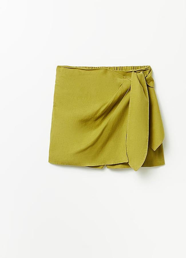 Imagen - Falda pantalón de lino verde de Sfera, 23,99 euros.