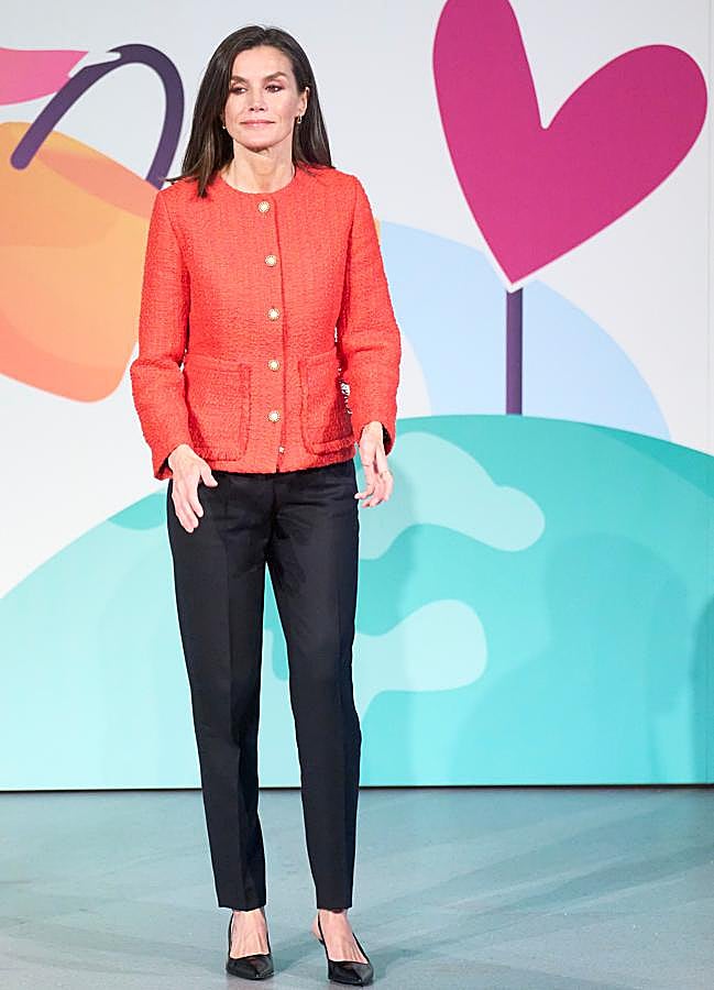 Imagen - La reina Letizia con sus zapatos negros favoritos. / LIMITED PICTURES