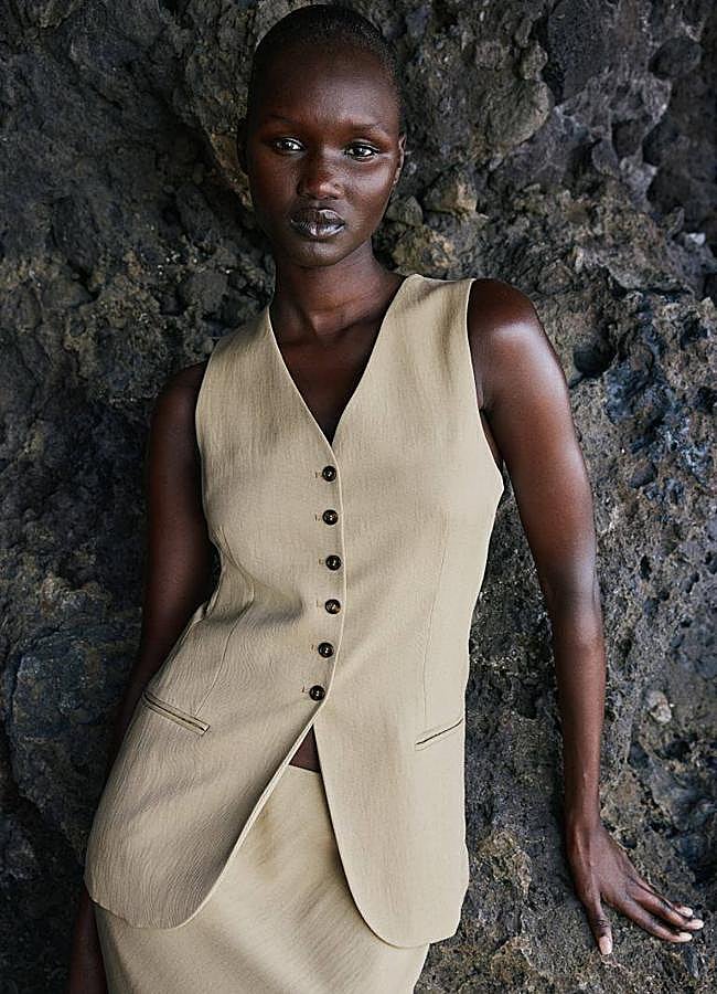 Imagen - Chaleco de lino estilo traje entallado