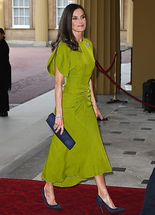 Imagen - La reina Letizia con el vestido de Victoria Beckham. / GTRES