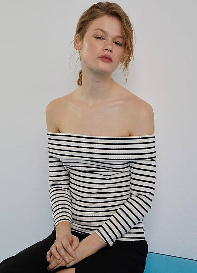 Imagen - Camiseta con escote bardot de rayas marineras