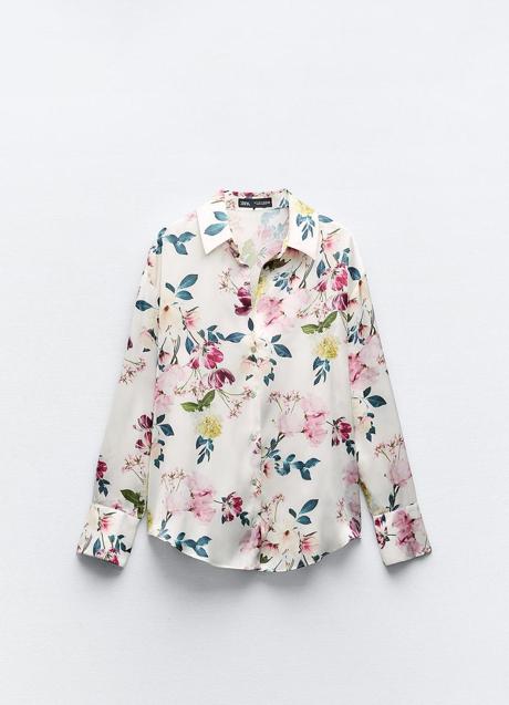 Imagen - Camisa estampada con flores de Zara (19,99 euros)