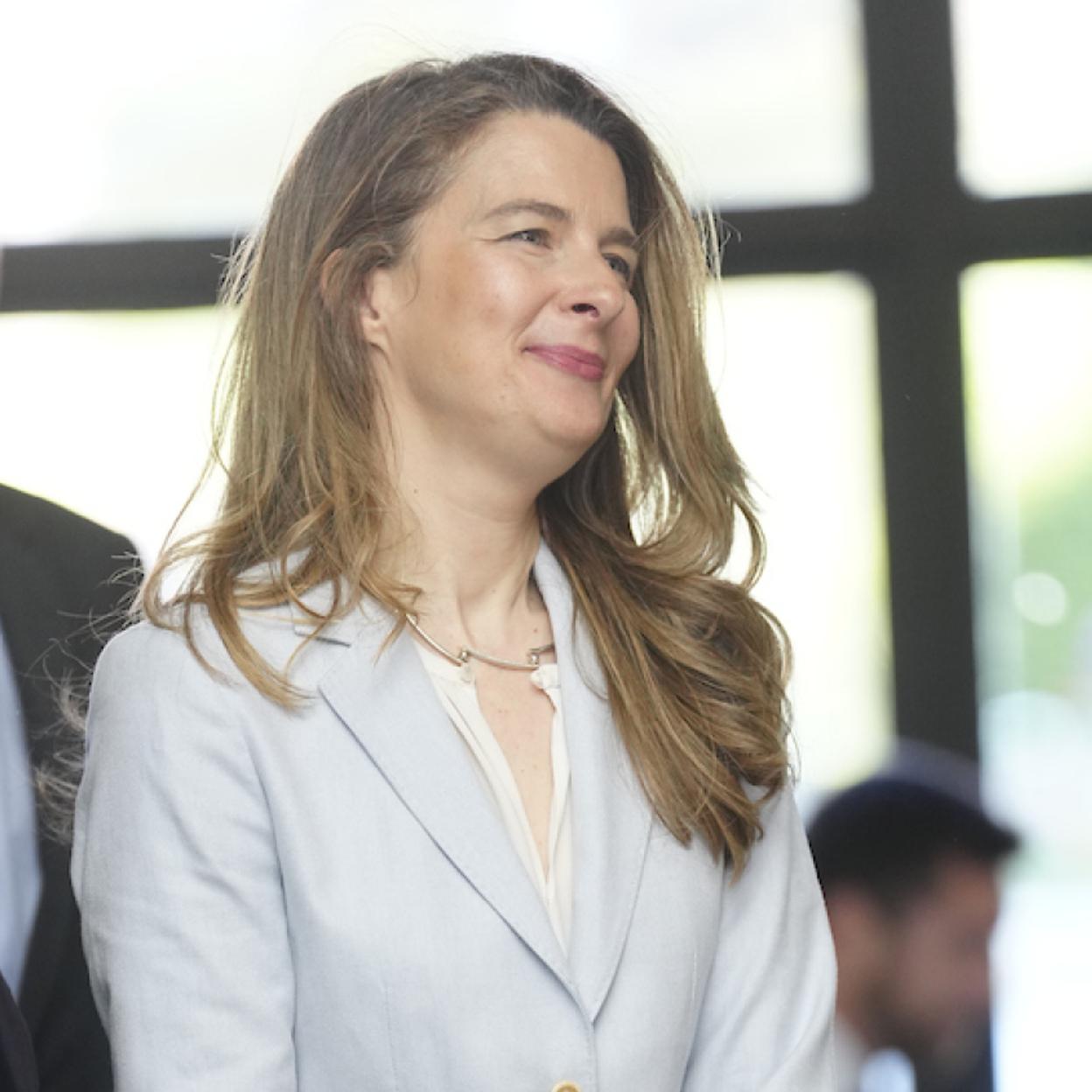 María Dolores Ocaña en su primer acto oficial junto a la reina Letizia.