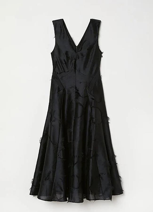 Imagen - El vestido negro de H&M de la reina Letizia.