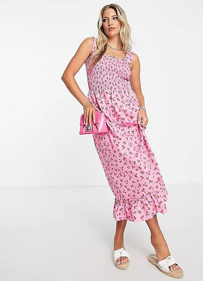 Imagen - Vestido midi rosa con estampado de cerezas