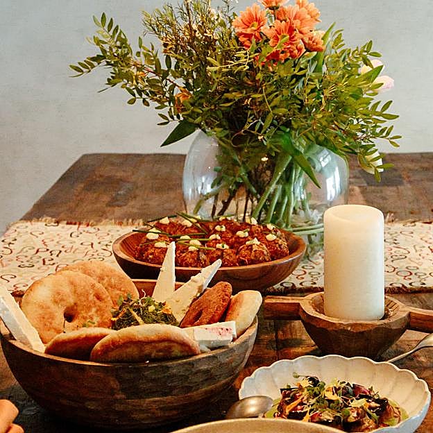 Afterwork con cócteles y platos deliciosos o un brunch al mejor precio: el local georgiano de moda que tienes que conocer