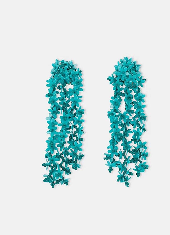 Imagen - Pendientes largos con cuentas y flores en azul