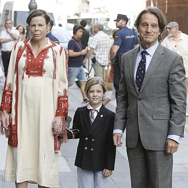 Kalina y Kitín, junto a su hijo Simeón Hassan, en una imagen de archivo. 