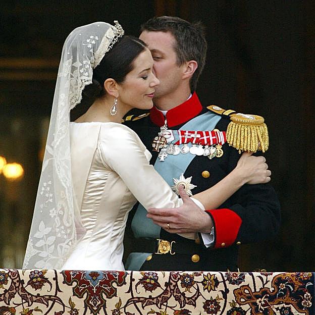 Mary y Federico de Dinamarca tras darse el «sí, quiero». 