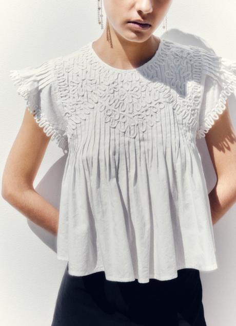 Imagen - Blusa blanca de Sfera (35,99 euros)