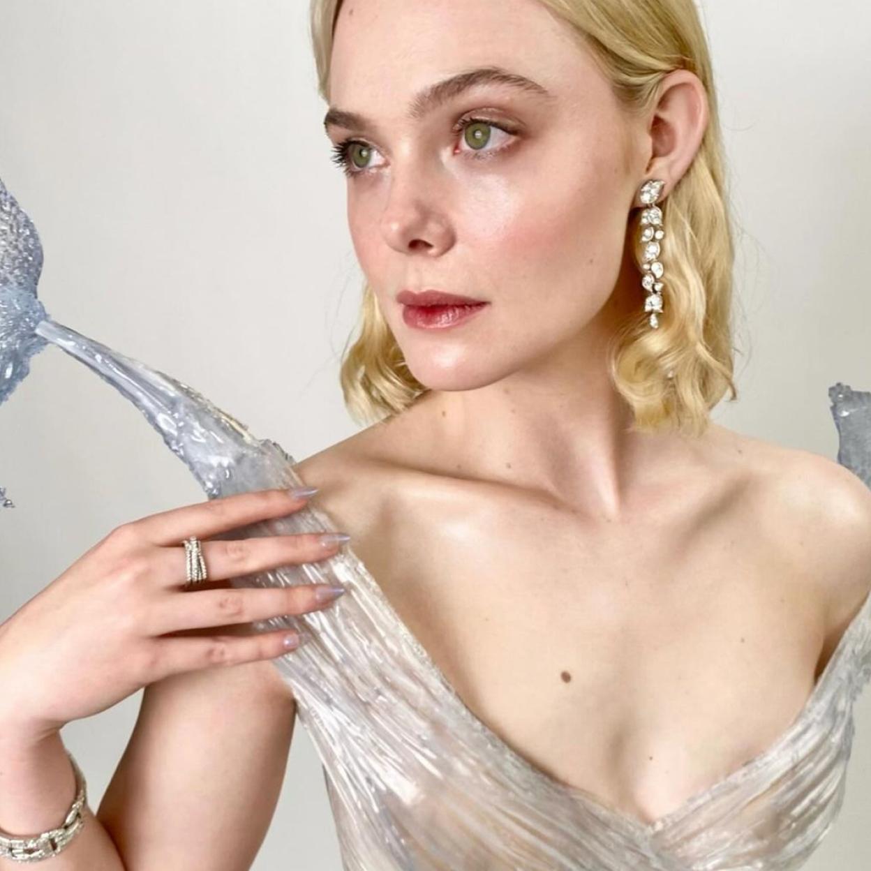 Elle Faning en la Met Gala 2024