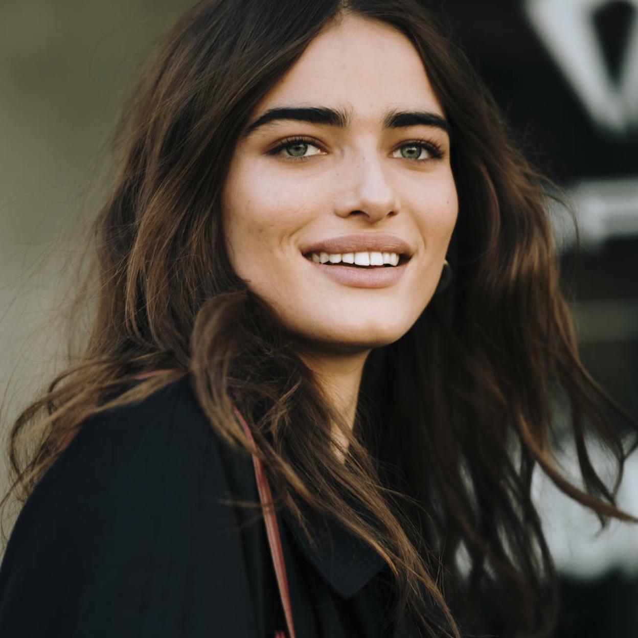 Modelo con piel tersa y bonita