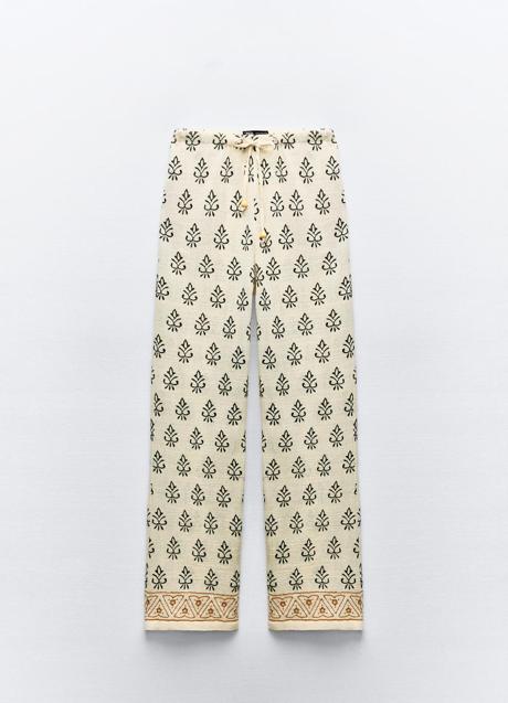 Imagen - Pantalones estampados de Zara (35,99 euros)