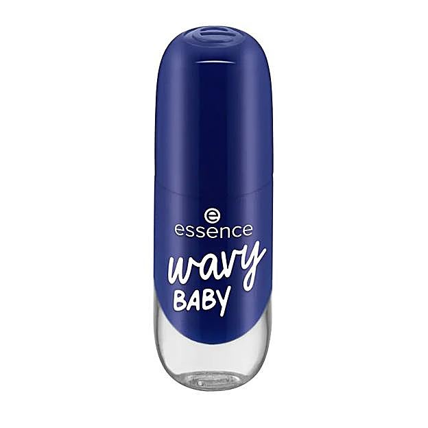 Esmalet azul de Essence.